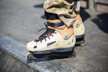 Aggressive inline skates for extreme skating in park