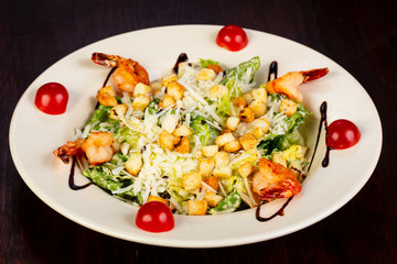 Caesar salad with prawn