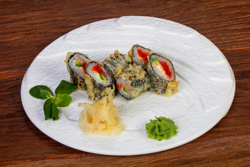 Tempura roll with tuna