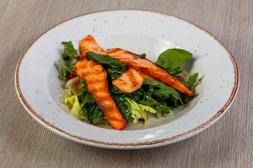 Grilled salmon salad