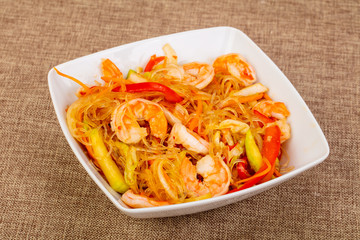 Glass noodle with prawn and vegetables