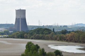 Altrhein und Urmitzer Werth bei Niedrigwasser im Rhein