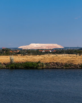 Kaliberg Loitsche mit Mittellandkanal