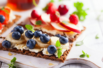 Healthy sandwiches with berry