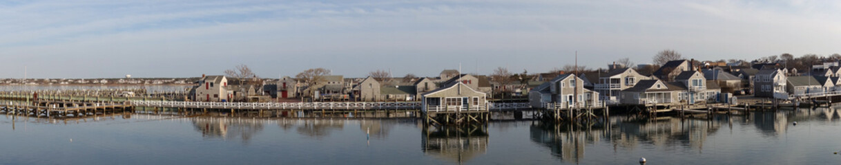 Fototapeta na wymiar Piers in Nantucket in Panorama