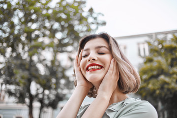 woman smiling city