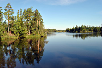 Fototapeta na wymiar Сохранить Скачать изображение для предпросмотра Fishing for pike, fishing at the Rybinsk reservoir