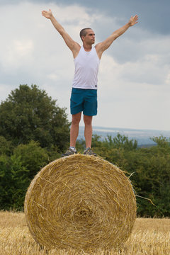 homme sur meule