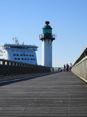 digue et phare calais