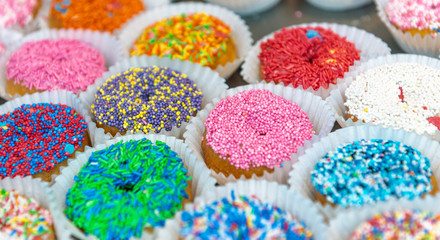 Fototapeta na wymiar Tasty colorful cakes