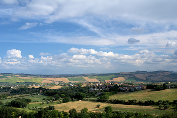 Fototapeta premium agriculture,hills,panorama,crops,horizon,clouds,sky,countryside,landscape,view