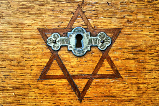 Jewish Vintage Wooden Casket Side With Star Of David And A Keyhole