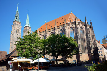 Fototapeta na wymiar Kirche St. Sebald oder Sebalduskirche in Nürnberg