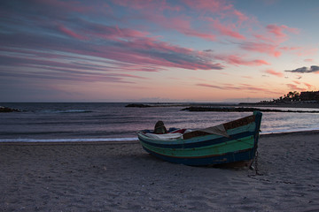 Barca al atardecer