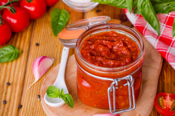 Marinara sauce. Traditional Italian tomato sauce with herbs, olive oil and garlic.