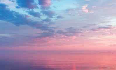 Misty Lilac Seascape With Pink Clouds - obrazy, fototapety, plakaty