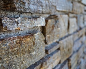 Wand aus Bruchstein