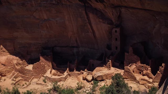 Square Tower House Ruins in Mesa Verde