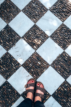 Checkerboard tile