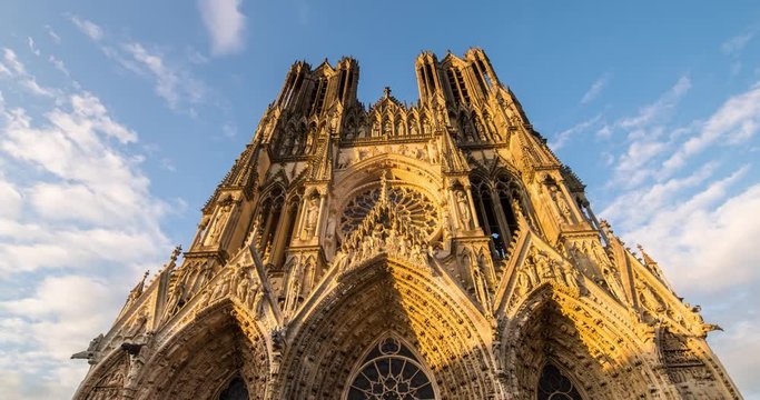 Going closer to Reims central cathedral hyper lapse video, France