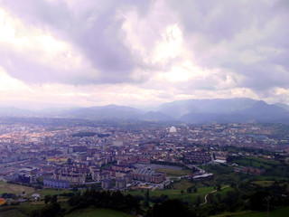 Fototapeta na wymiar ciudad de Oviedo en Asturias. España. Europa