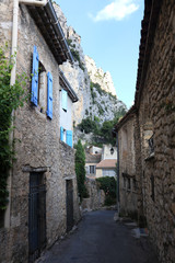 Fototapeta na wymiar Moustiers-Sainte-Marie, a small Village in the mountains in Frech Provence