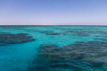 Fototapeta premium Turquoise Blue Water in Egyptian Red Sea Reefs