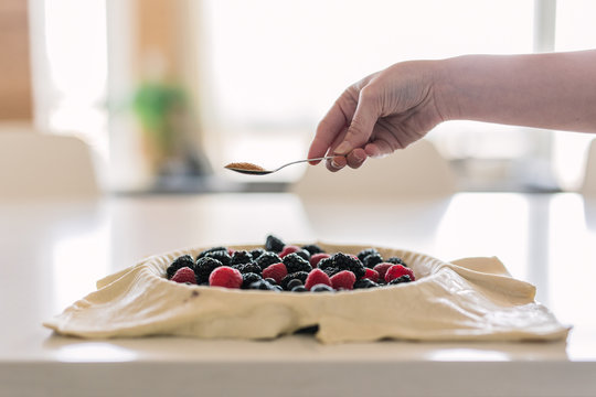 Mixed Berry Tart Pie