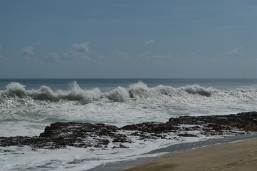 Fototapeta premium rough surf strikes