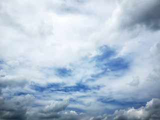 Obraz premium Blue sky in cloudy day