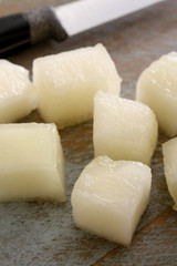 preparing fresh melon