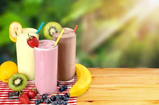 Fruit Smoothies With Straws