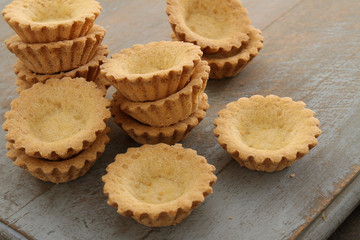 empty pastry cases