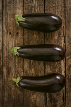 fresh aubergine egg plant