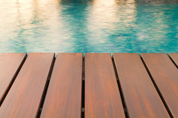 Wooden Deck Swimming Pool / Empty Wooden Deck With Luxury Home Swimming Pool.