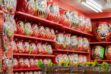 川崎大師　ダルマ屋　風鈴市