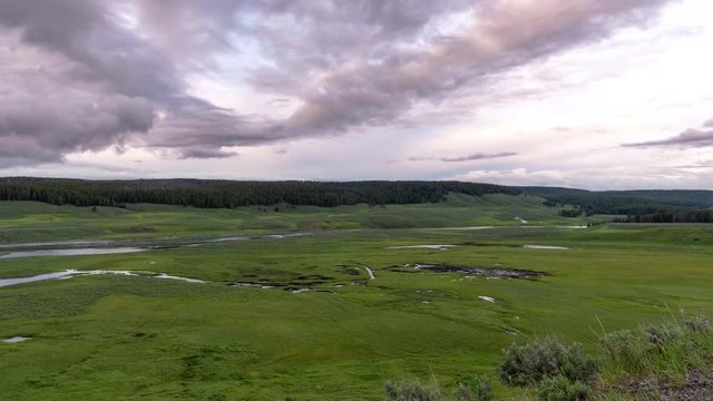 TL Yellowstone - Hayden Valley Sunset with Cloudy Sky