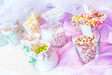 Fototapeta na wymiar the wedding favors and sugared almonds