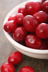 preparing fresh cranberries