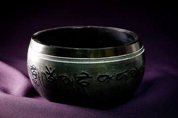 Singing bowl for aura and bio-field recovery from metals