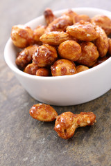 flavoured caramelised mixed nut snacks