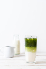 iced matcha green tea latte