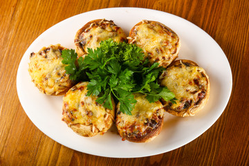 Stuffed champignon with cheese