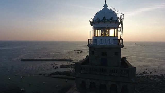 phare d'eckm&uuml;hl - Bretagne - drone 