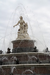 Springbrunnen Font&auml;ne Wasser