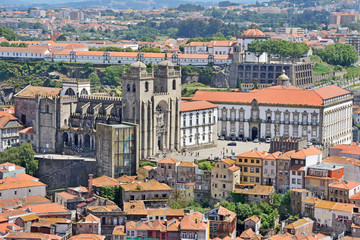 Fototapeta na wymiar Episcopal Palace of Porto 