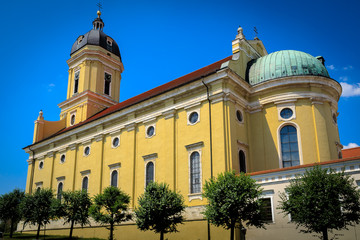 Fototapeta na wymiar Hofkirche in Neuburg an der Donau