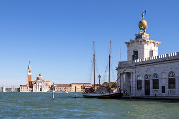 Fototapeta na wymiar Punta della Dogana, Venice