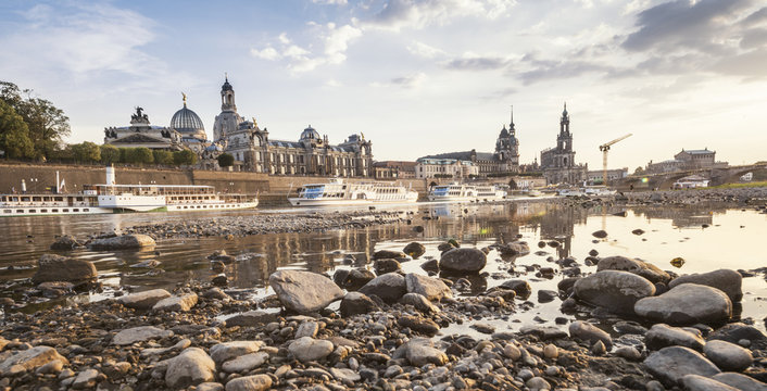 Dresden, Elbe, Niedrigwasser, Sommer