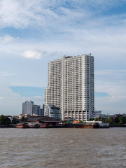 Building near the Chao Phraya River 